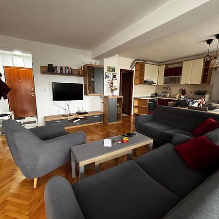 Central Skopje Apartment Экстерьер фото